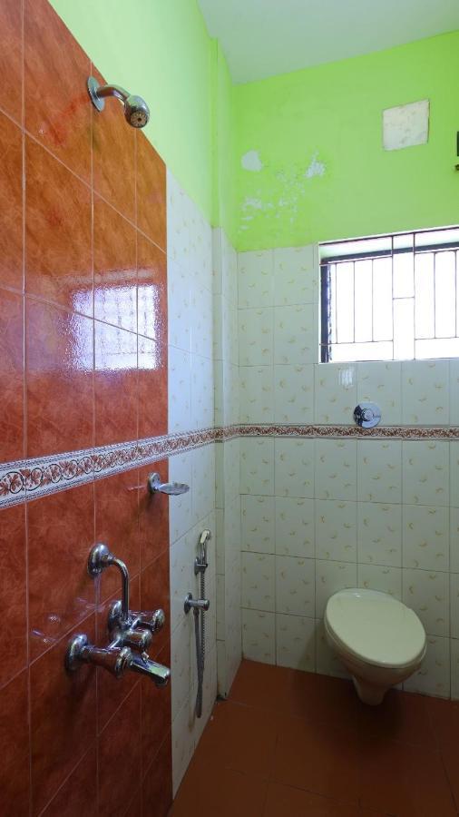 Kukuresidency Hotel Wadakkanchery Buitenkant foto
