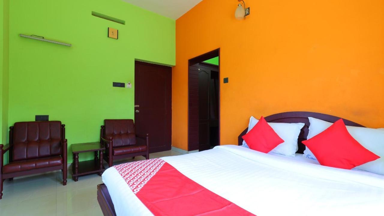 Kukuresidency Hotel Wadakkanchery Buitenkant foto